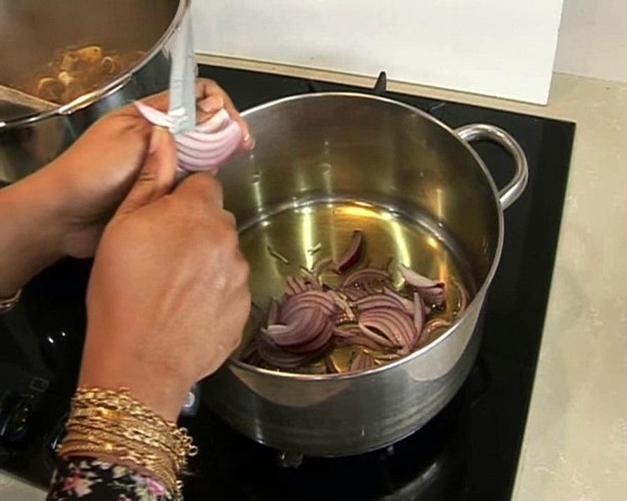 - ACHARI AALOO - Bajias Cooking