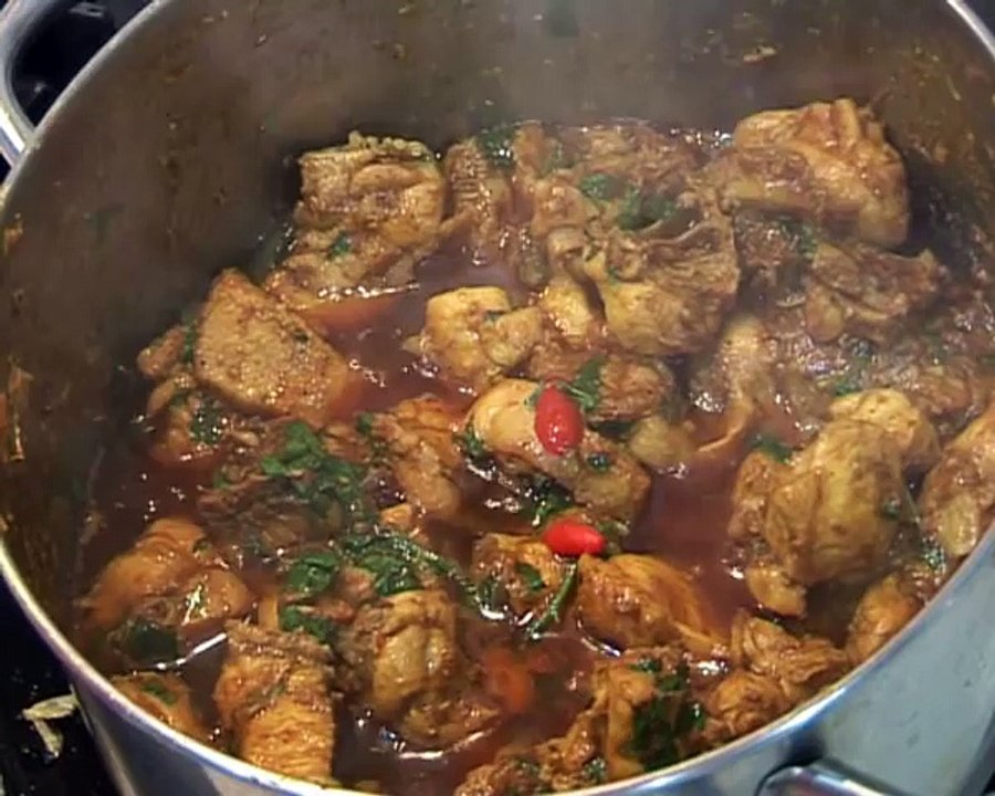 - BHUNI CHICKEN - Bajias Cooking
