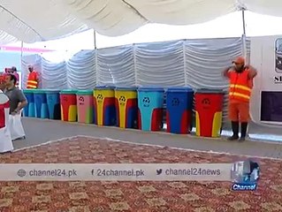 خیبرپختونخوا حکومت نے کوڑا کرکٹ اٹھانے کیلئے جدیدگاڑیاں اور آرٹ ورک سے مزین کوڑے کے ڈرمز اور کنٹینر متعارف کرادئیے