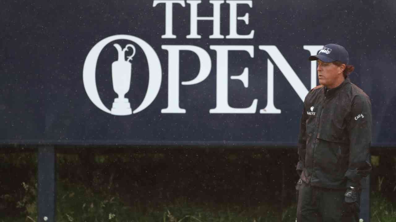 Lefty 10-Under After 2 Rounds at Open