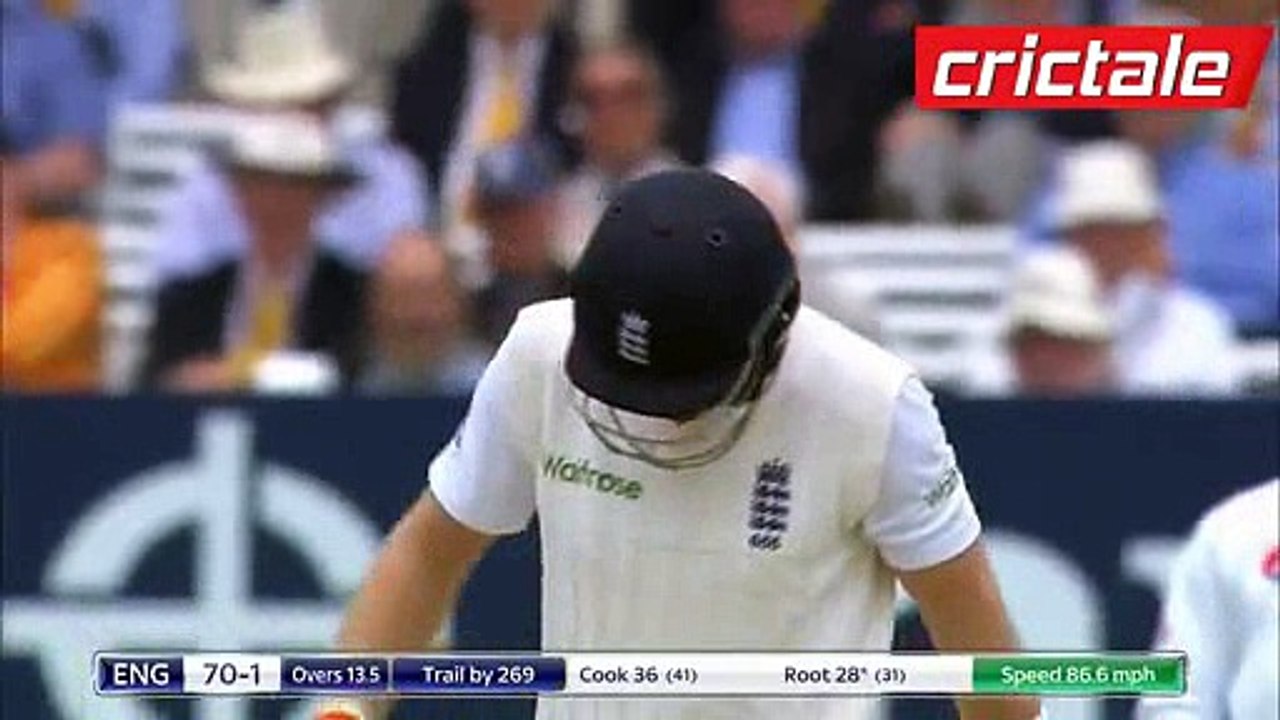 Commentators Started Praising Imran Khan As Soon As They Saw Him on Ground