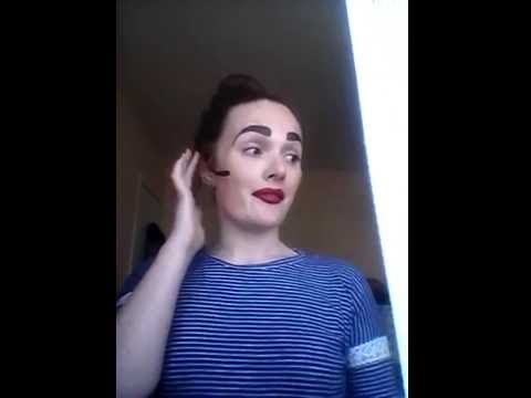 Irish Comedian Parodies Supermarket Cashier