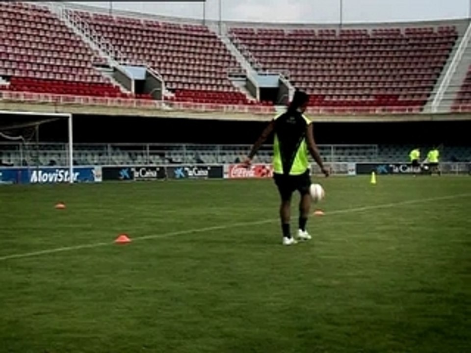 Nikefootball_ronaldinho_viral_high