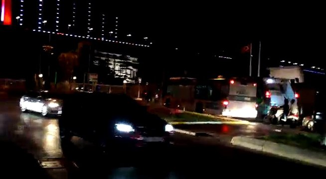 Beylerbeyi Sarayı önünde asker: Sıkı yönetim ilan edildi herkes evine gitsin!