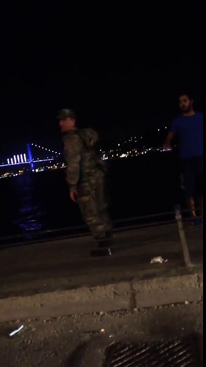 Asker- Asker yönetime el koydu ! Şaka değil! Darbe girişimi