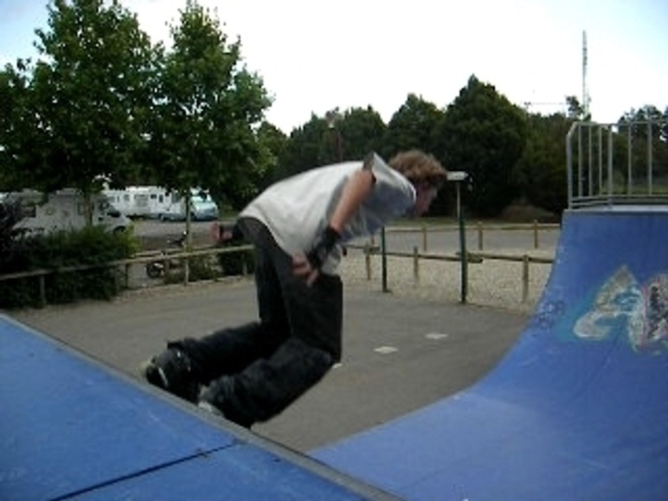 Vidéo roller agressif (blade team) Moi (copin grab) 047