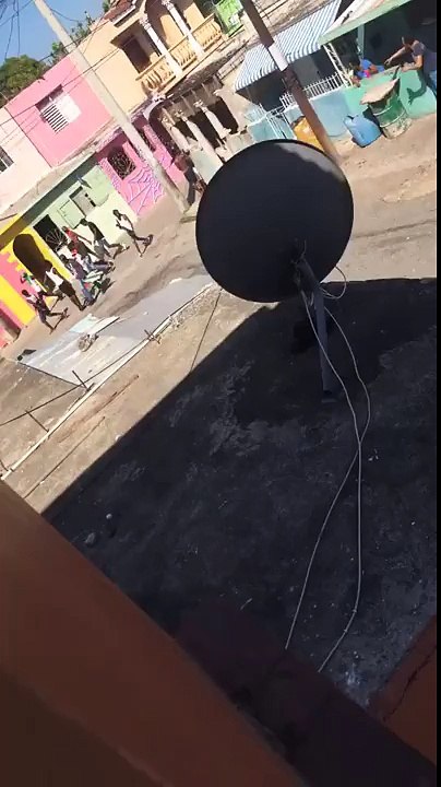 Video shows young male in West Kingston with high powered weapon -