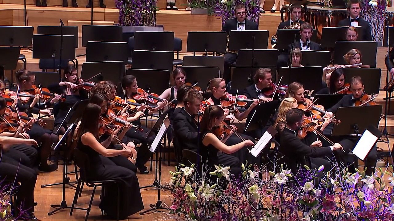 Lutoslawski: 20 Polish Christmas Carols, excerpts