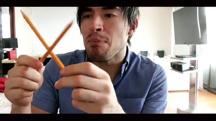 CHARLIE ME QUIERE MATAR! - Charlie Charlie Challenge