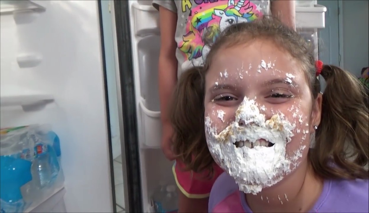 Bad Baby Victoria Makes Mess Spatula Girl vs Spider Attack -Toy Freaks