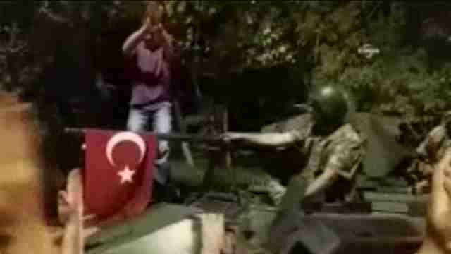 Intento de golpe de estado sacude a Turquía