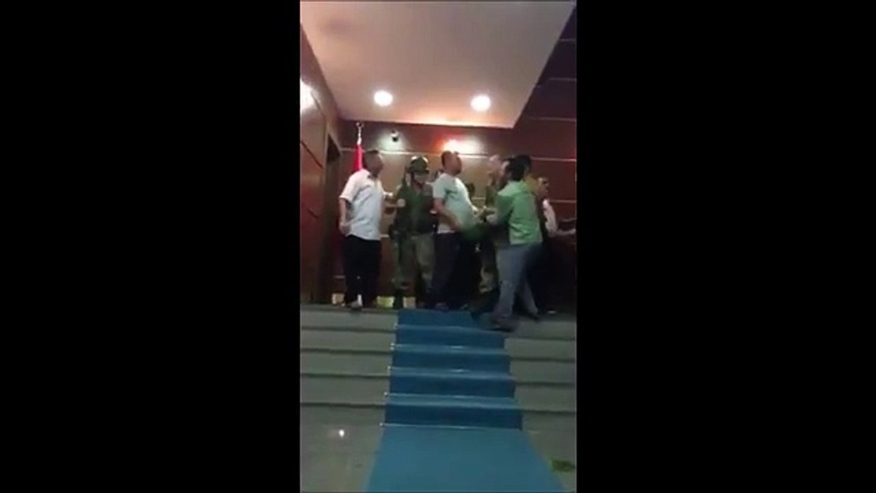 Public Evacuating Army respectfully