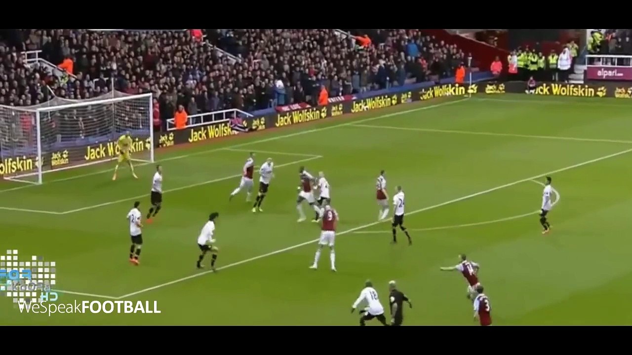 Crazy Long Shot Goals - Best Long Range Goals Ever - Best Goals and Skills