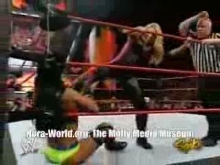 Raw - Trish Stratus vs Molly Holly vs Victoria