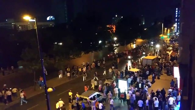 TRT Önü 16 Temmuz Türkiye Askeri Darbe Silahlı Çatışma 02:40 Yeni Görüntüler