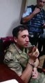 Polis komutana askerlerini çağırmasını söylüyor 16 Temmuz Askeri Darbe