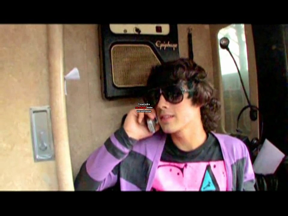 NEW!! Jonas Brothers Band in a Bus Episode 10 Lovebug (HQ)