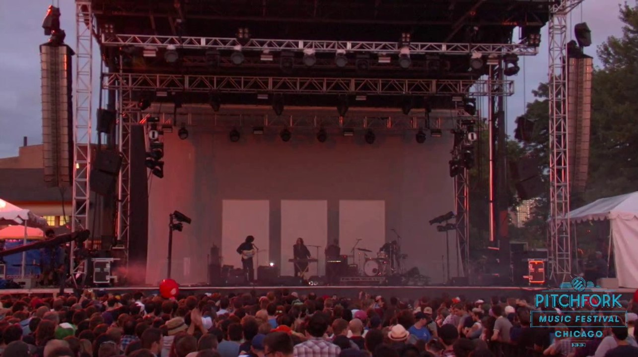 Beach House - PPP (July 15 2016) 3/15