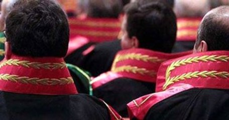 Hakim ve Savcıların İzinleri İptal Edildi