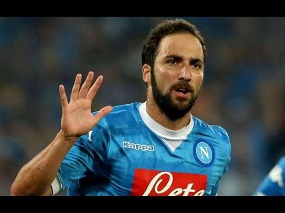 Napoli - Higuain alla Juventus? I tifosi azzurri infuriati (15.07.16)