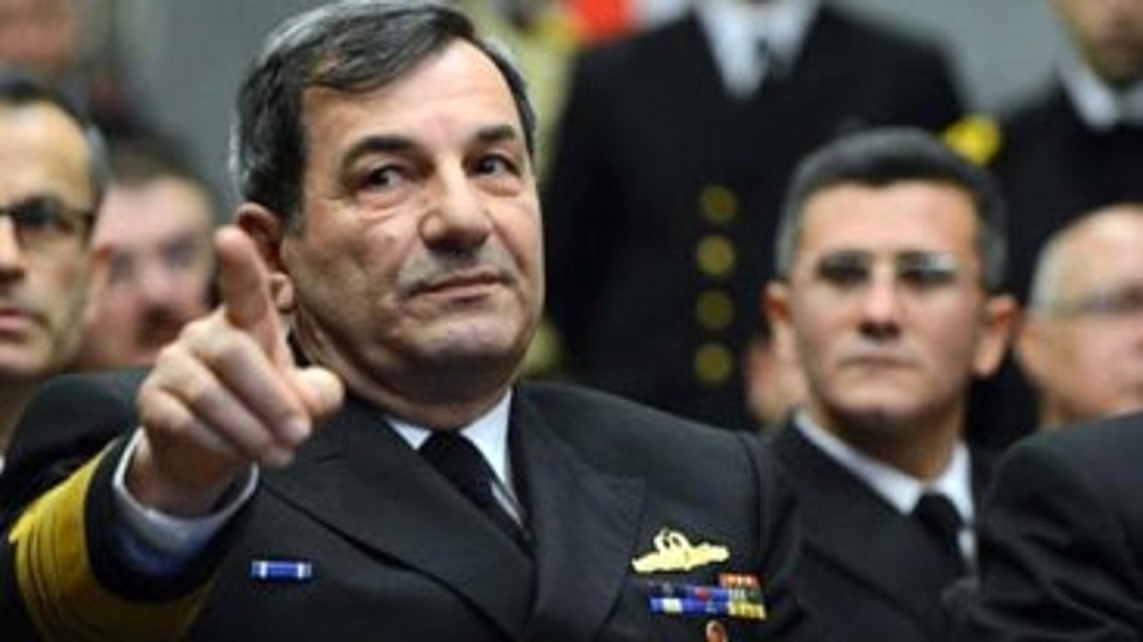 Ulaşılamayan Donanma Komutanı Oramiral Veysel Köse'nin Bulunduğu Gemi Limana Dönüyor