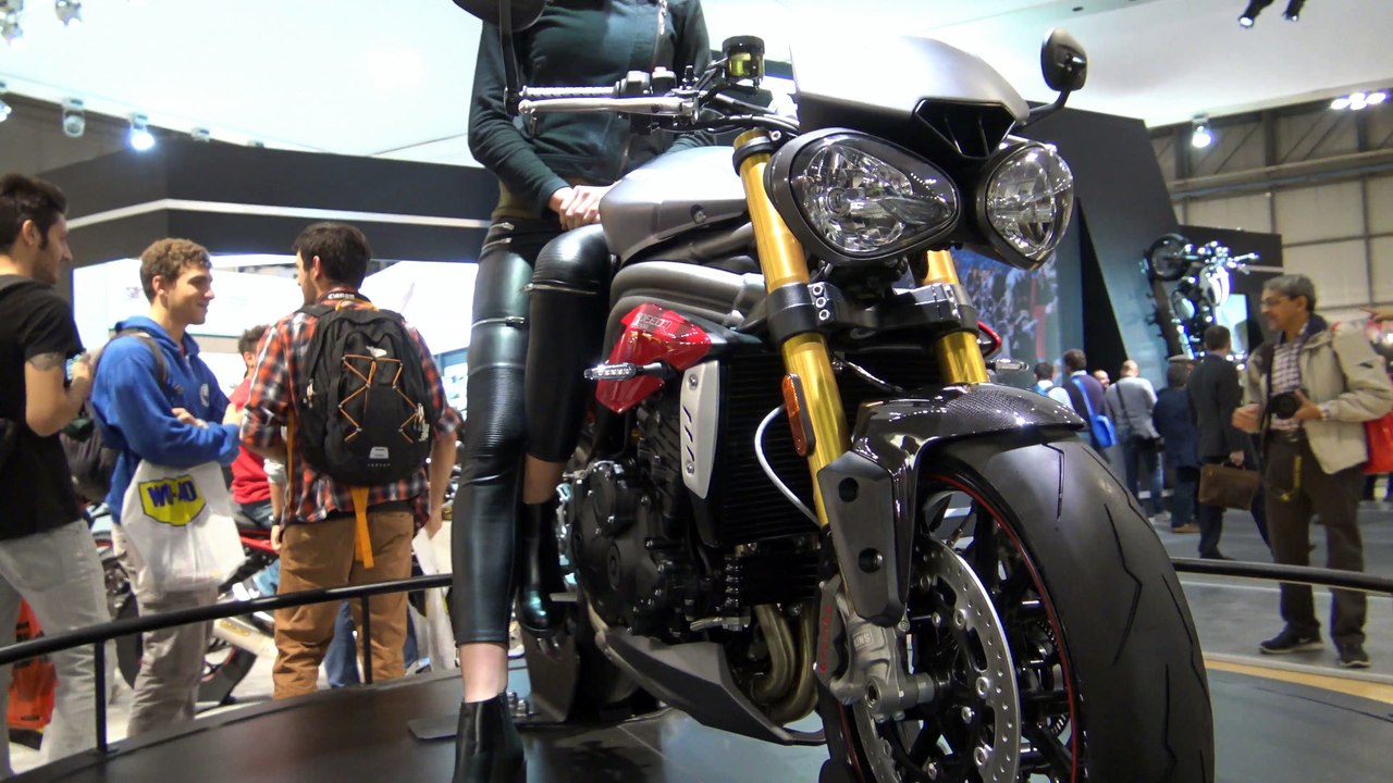 TRIUMPH TRIPLE SPEED