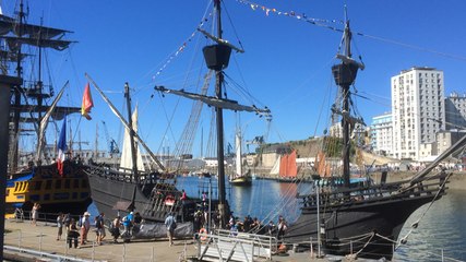 La réplique du navire de Magellan dans la Penfeld