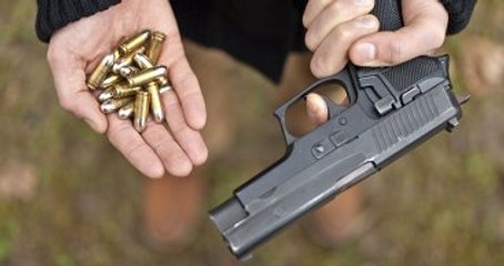 Mermisi Biten Polislerin İmdadına Vatandaşlar Yetişmiş