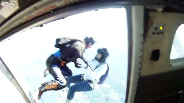 Accident saut en parachute, chute libre 5 Avril 2013