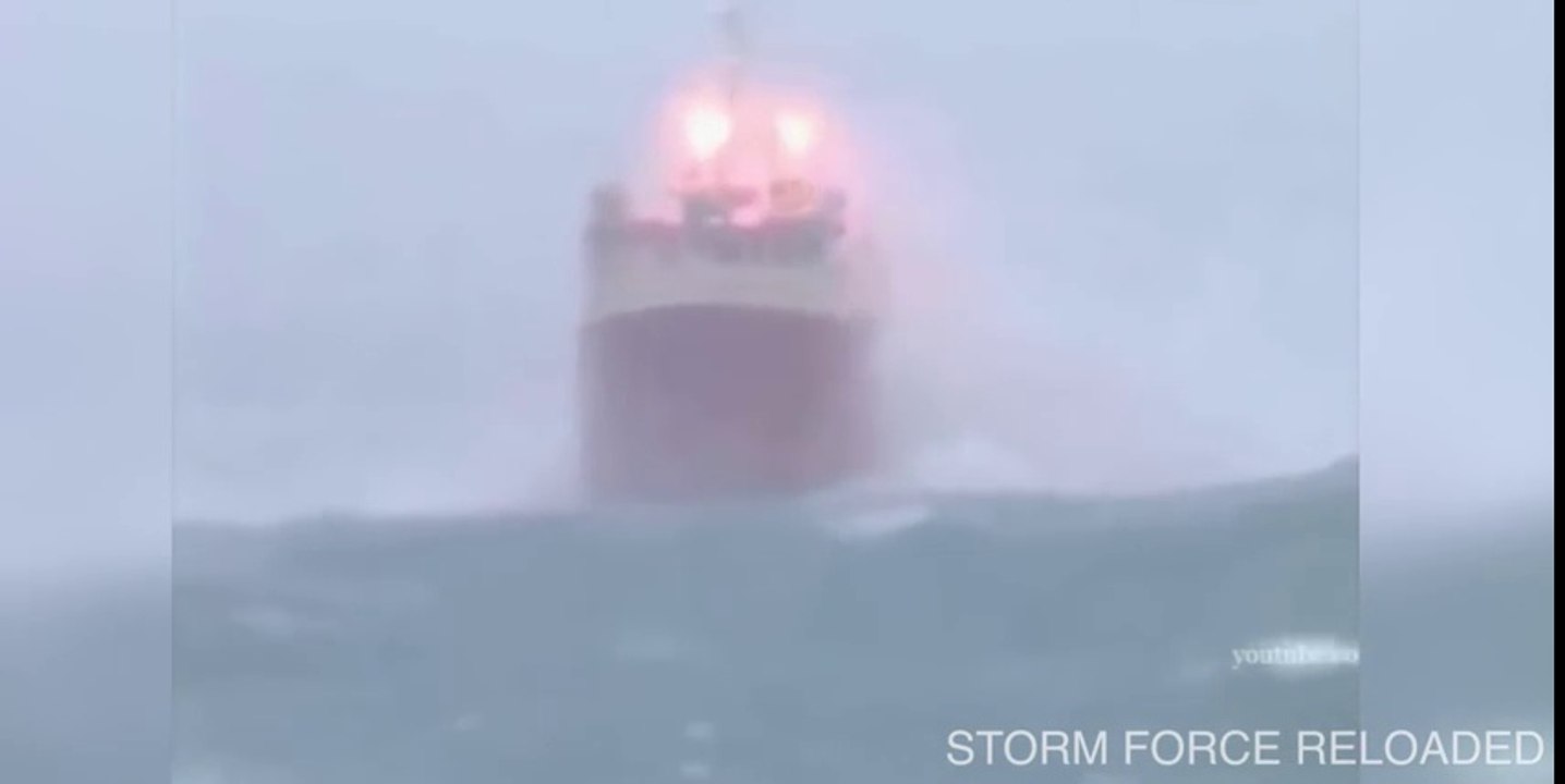 10 TOP SHIPS IN STORM INCREDIBLE VIDEO