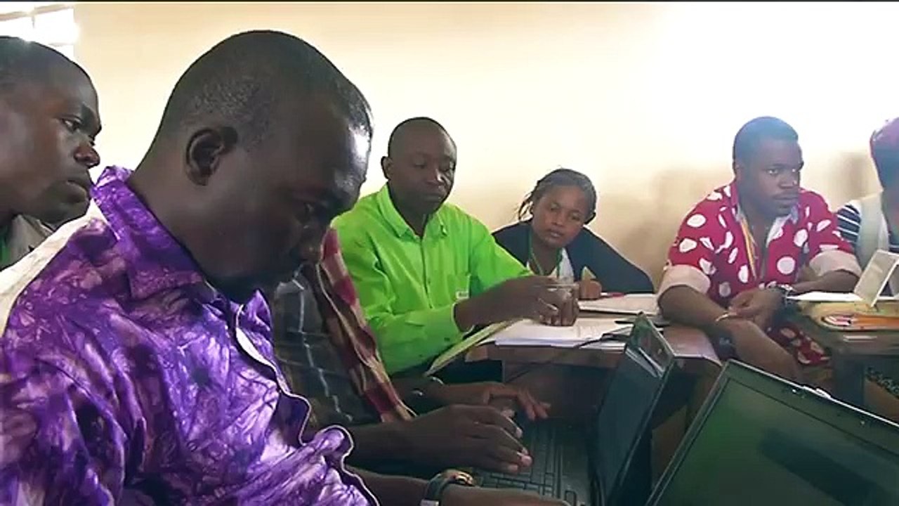 Hack4Afrik & Hack4Girl - 2014 Hackathon by AFRICA 24