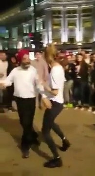 Sikh Dancing On London Streets with English girls Goes Viral