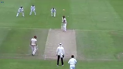 Mohammed Amir taking his thrid wicket against Somerset County Cricket Club HD VIDEO