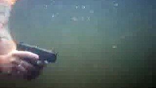 Glock 19 bajo agua