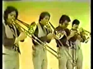 Hector Lavoe "Vamo A Reir Un Poco