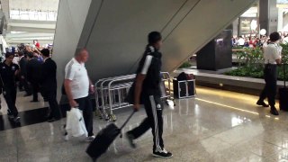 Chelsea arrived in Hong Kong International Airport (25/6/2011)