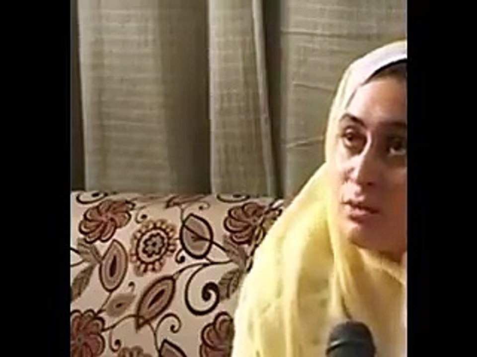 A Dancer Girl Telling What Punjab Police Did With Her - Really Shameful