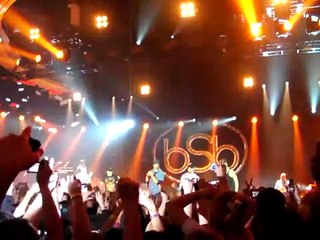 Kevin Richardson takes a bow with BSB! Nov 23, 2008