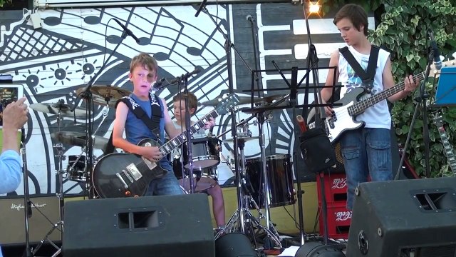 young Rock band-Vid 2k7 & O.K.BAND - cover (AC-DC THE CLASH ) 23. 06. 2016