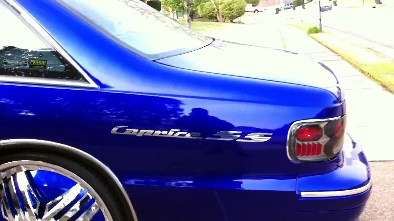 26 inch Dub Stuntin Floaters Outrageous Brilliant Dye Candy Blue 94 Caprice SS pt.2