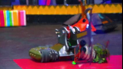 Complete Control vs. Bombshell - BattleBots