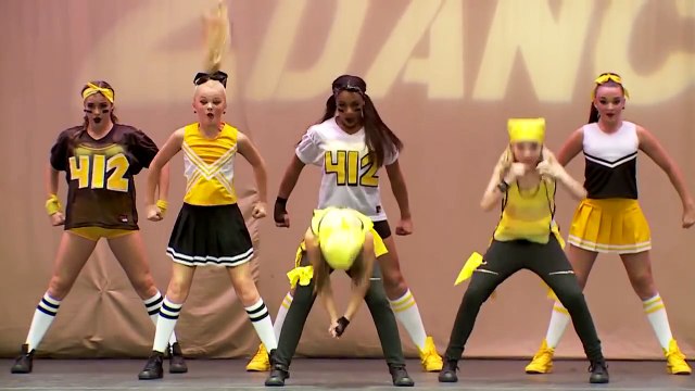 Straight Outta Pittsburgh - The Starrkeisha Cheer Squad (Audioswap)