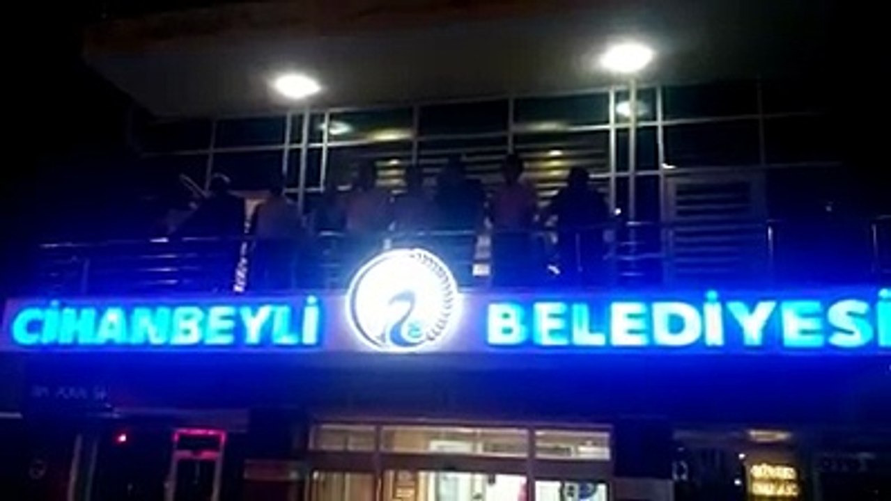Cihanbeyli Halkı Darbeye Karşı İlçe Meydanında Toplandı