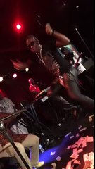 Les pas de danse de pape mbaye