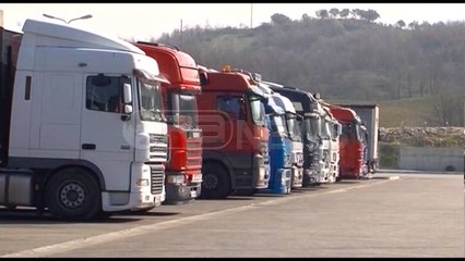 Ora News - Skanimi në dogana, OKB e konsideron antiligjore tarifën: Taksë e fshehur, të hiqet