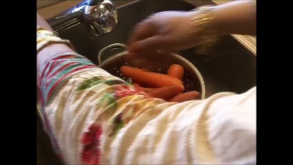 - GAJER KA HALWA II - Bajias Cooking