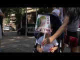 Report TV - Prindërit në protestë tek Kuvendi e MAS: Stop dhunës ndaj fëmijëve