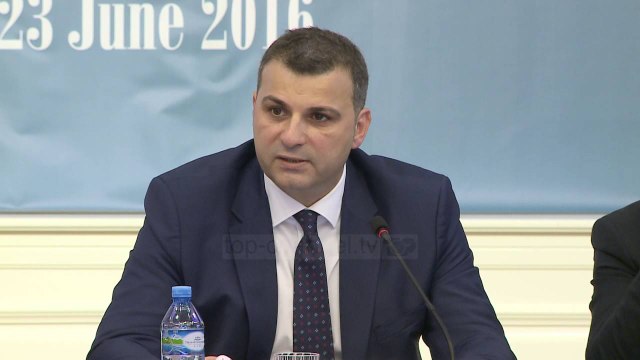 BSH: Kreditimi rrezikon ekonominë - Top Channel Albania - News - Lajme