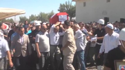 Demokrasi Şehidi Hasan Gülhan Son Yolculuğuna Uğurlandı