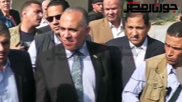 وزير الرى يتفقد مصنع الاسمنت ويفتتح سحارة بتكلفة 10 مليون جنية فى الغربية